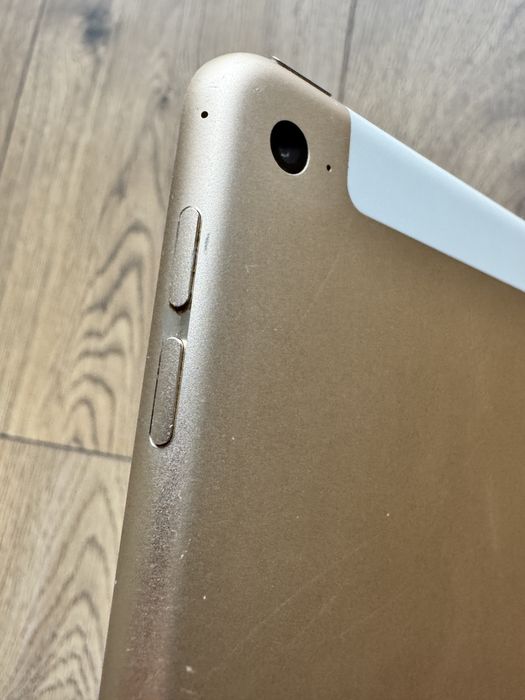 Планшет iPad Air 2