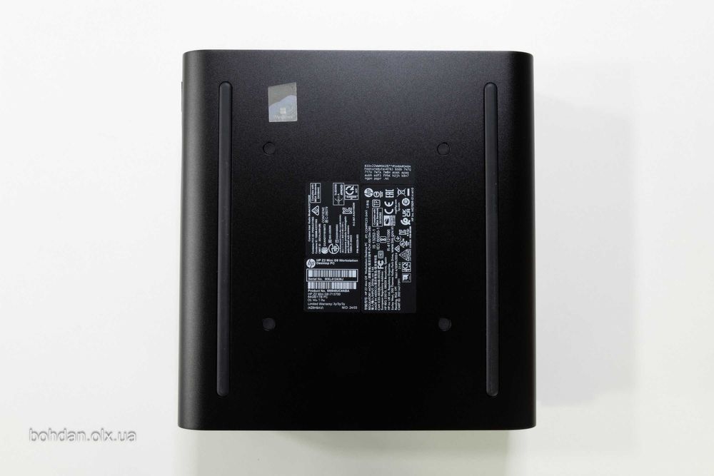 HP Z2 Mini G9 i9-13900 32GB 1TB T400-4GB WiFi W11P