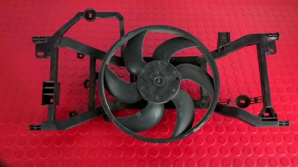 Termoventilador do Radiador da Água - 214810048R - DACIA SANDERO II