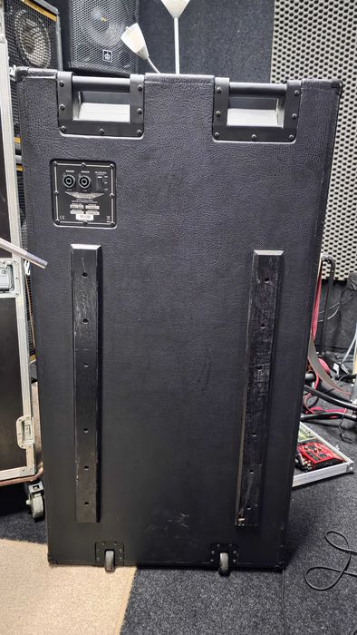 Ashdown ABM 8x10+ case -popularna lodówka