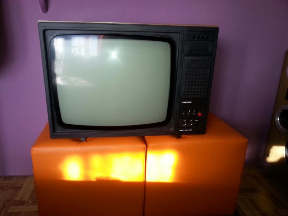 Telewizor Czarno-biały Neptun 471 20 cali Czar Prl-u