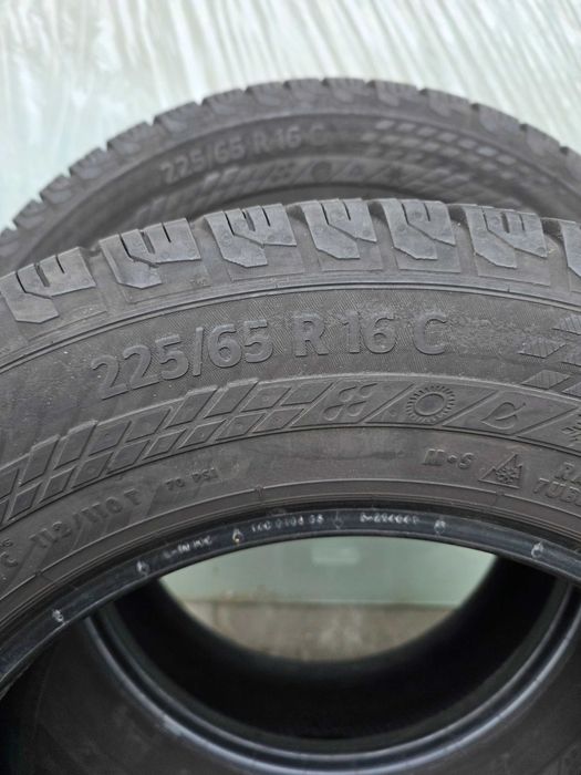 225/65R16C  continental van contact 4 season
