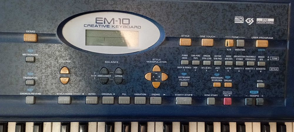 Teclado piano digital Roland EM-10