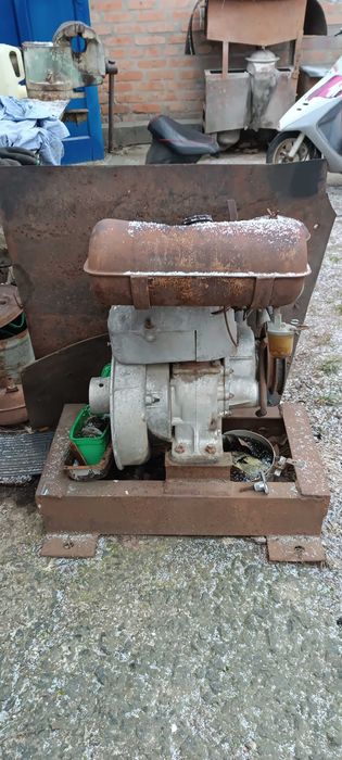 Продам не завсі гроші світу нові блок двигуна та коробки до т 25