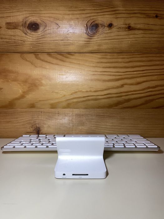 Клавіатура Apple