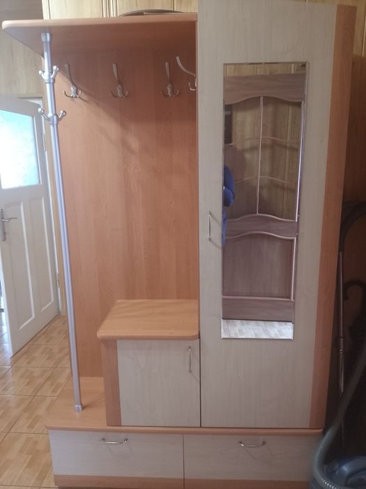 Garderoba stan bdb