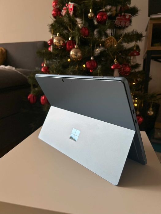 Microsoft Surface Pro 9
