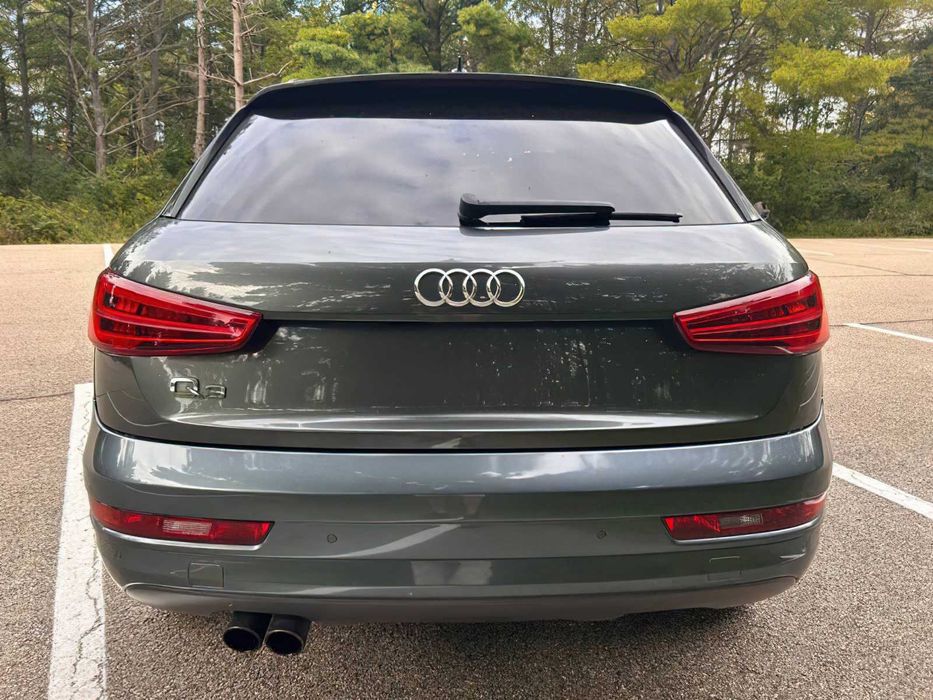 Audi Q3      2018