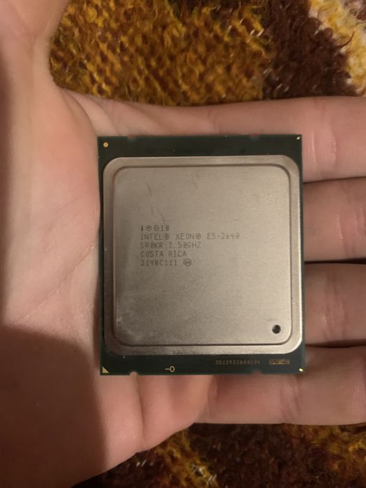 Процесор XEON e5 2640