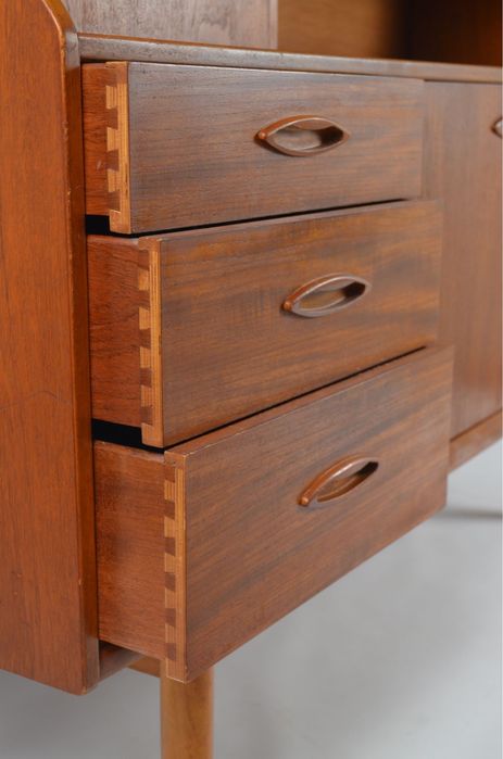 Buffet vintage em teca