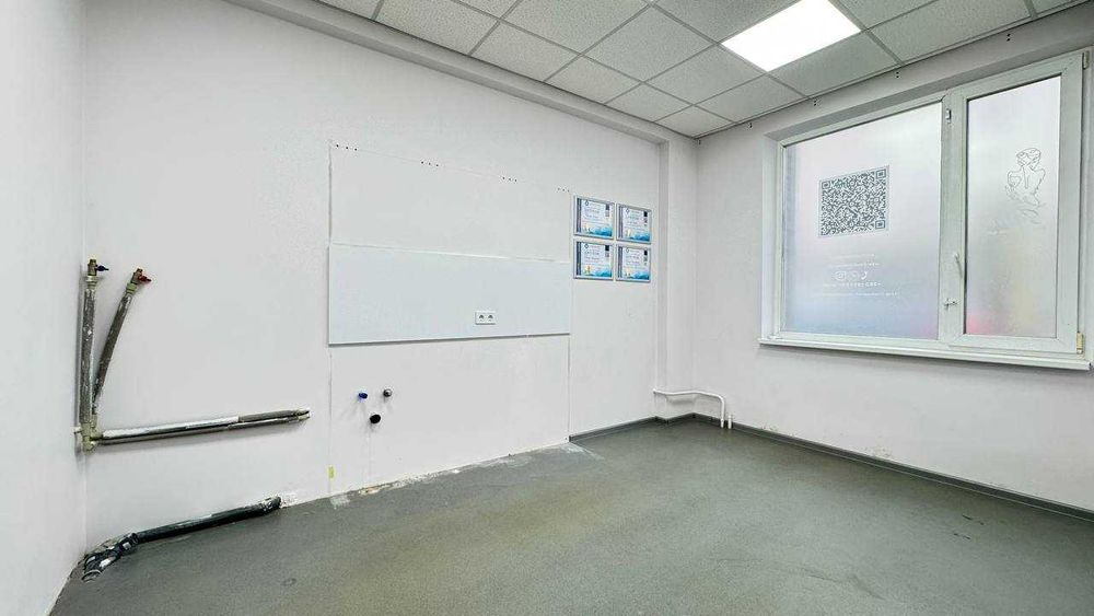 Оренда нежитлового 91,6 м.кв Глибочицька 72 Поділ Окремий вхід