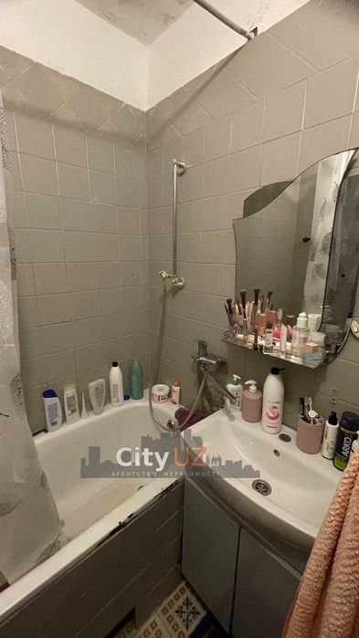 Продається квартира