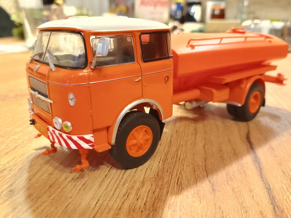 Kultowe ciężarówki prl deagostini Skoda Liaz 706 RTH nr.44 polewaczka