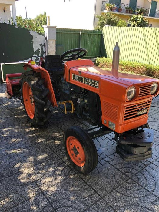Vendo Trator Kubota L1500 - BOM estado