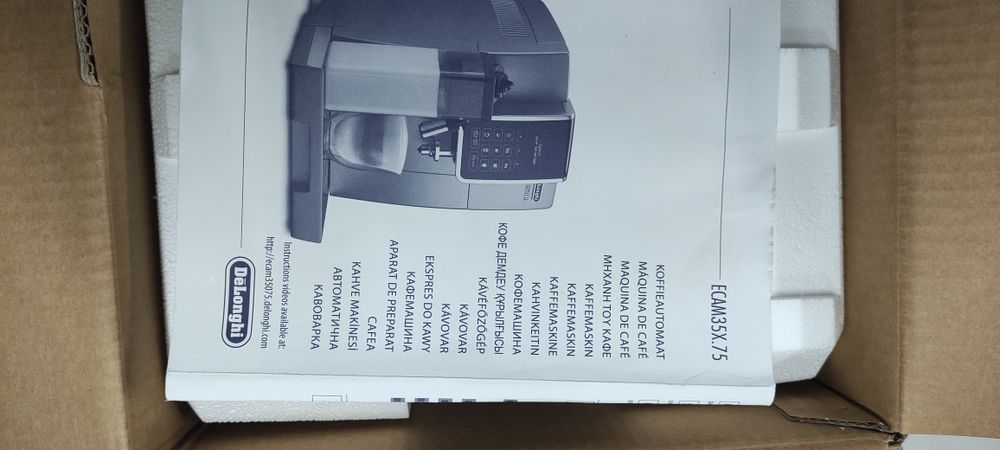 Automatyczny ekspres ciśnieniowy De'Longhi ECAM 353.75.B 1450 W czarny