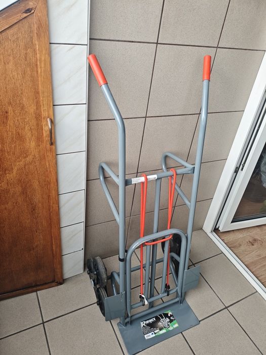 Wózek transportowy schodowy