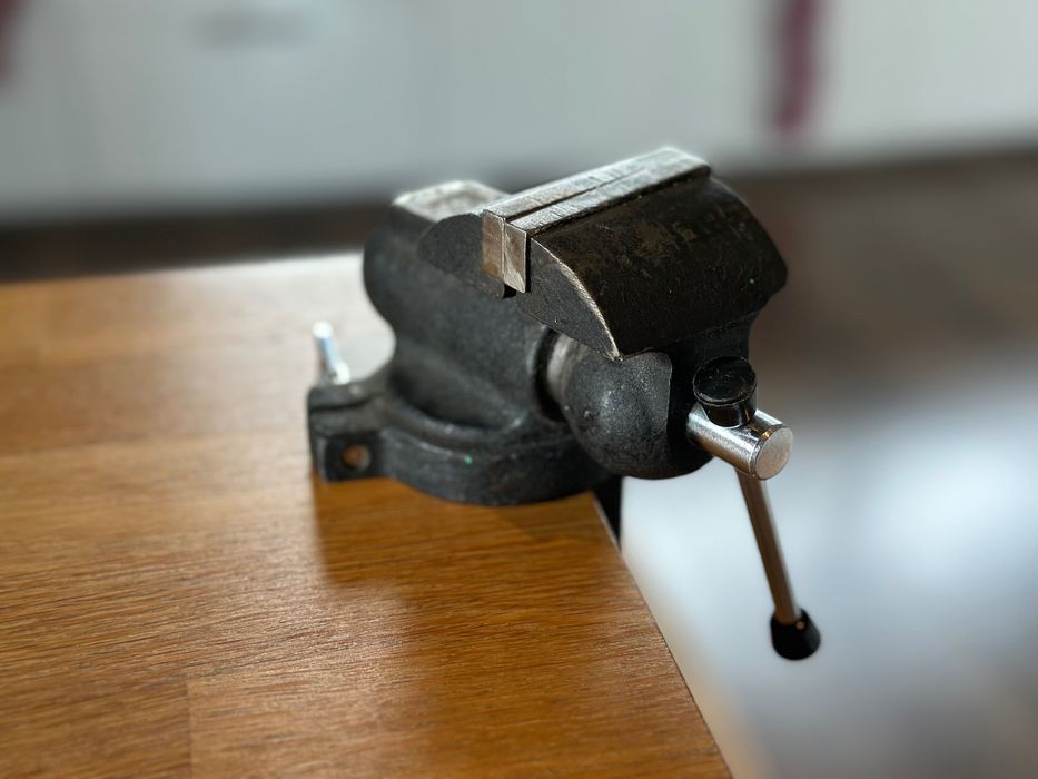 Imadło ślusarskie, modelarskie PJWp 63