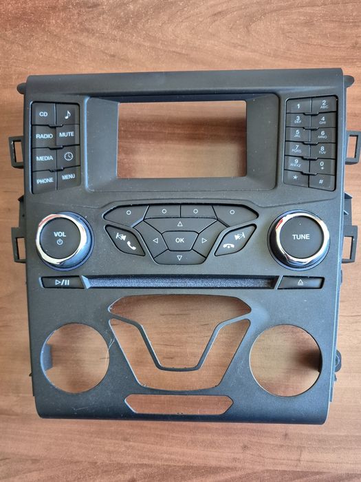 Магнитола і блок керування климатом Ford Fusion 2015 р (американець)