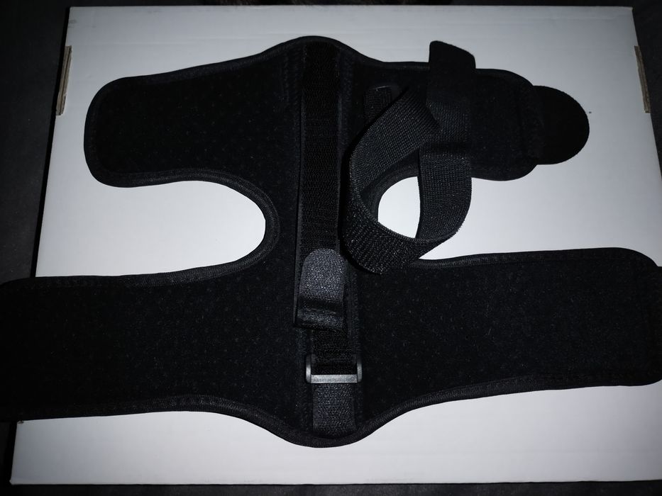 Нічна шина від подошвенного фасциита з м'ячем