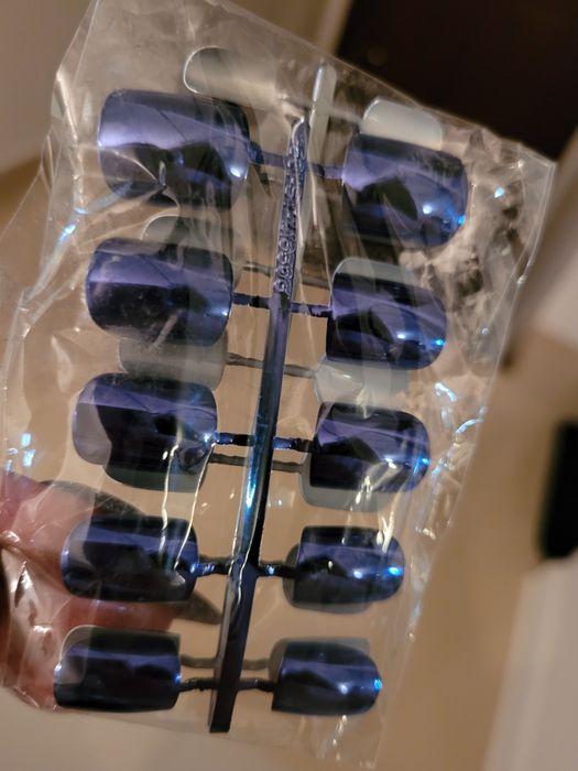 Sztuczne paznokcie, tipsy błyszczące granat karnawał