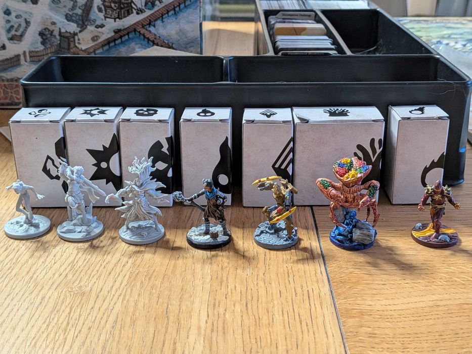 Frosthaven + solo scenarios, pomalowane figurki