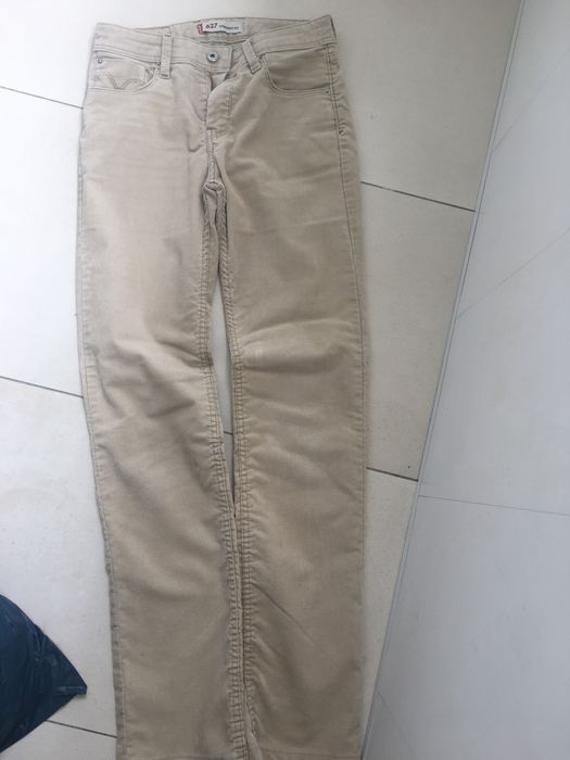 Жіночі штани LEVIS