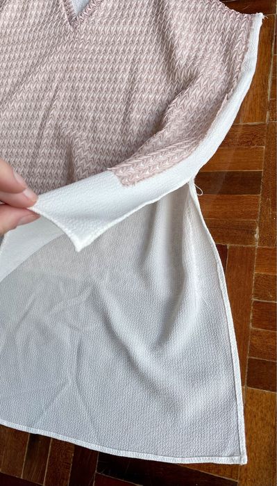 Top branco e rosa (Zara, tamanho S)