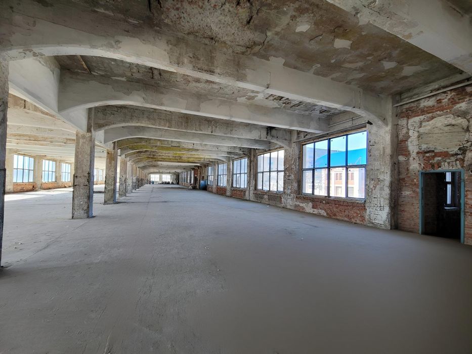 Виробництво 2500м2 з вантажним ліфтом