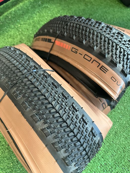 Par pneus  Schwalbe G-One Overland TLE