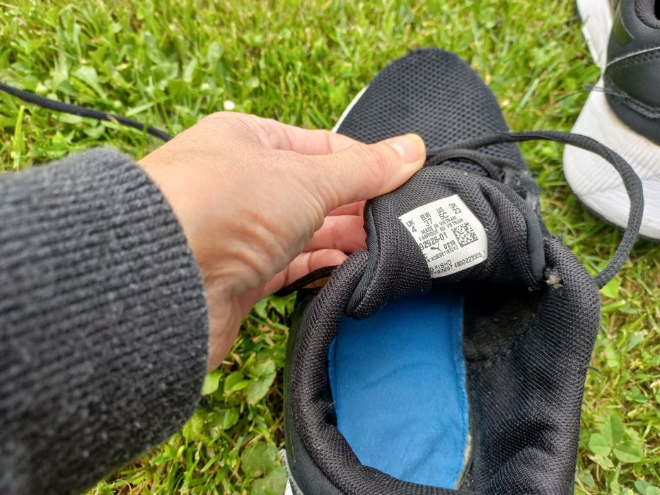 Buty sportowe  Puma  chłopięce  roz 37