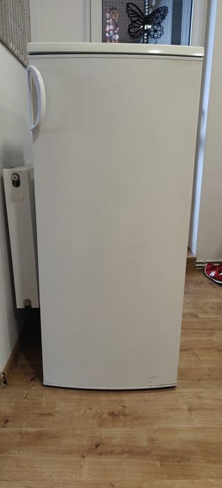 Lodówka chłodziarka chłodziarko zamrażarka Zanussi