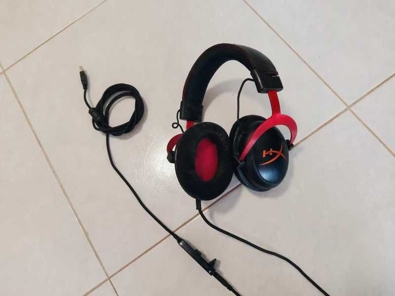 Headset Gaming HyperX Cloud II Red + Placa Som USB 7.1 + Caixa