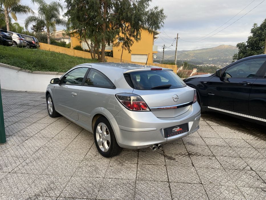 Astra GTC diesel 5lugares