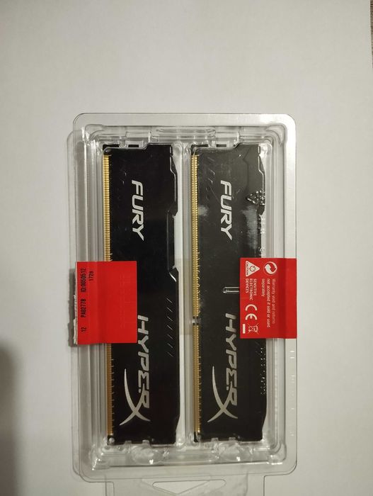 Ігрова оперативна пам'ять DDR3 8Гб (HX316C10FBK2/8)