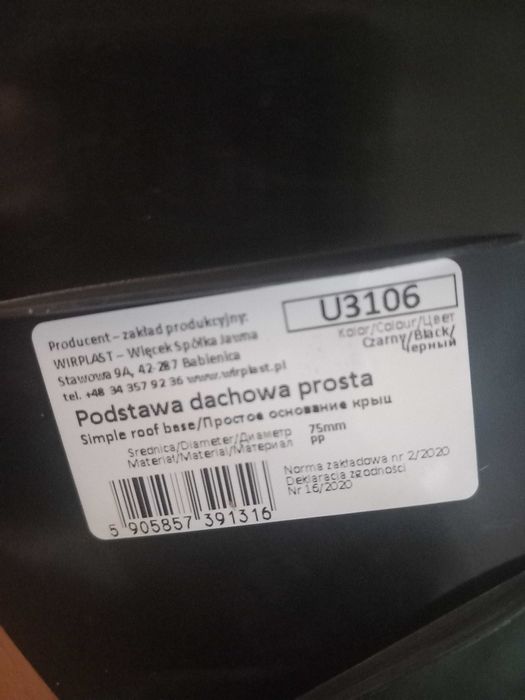 Wywiewka wentylacyjna z podstawą dachową prostą
