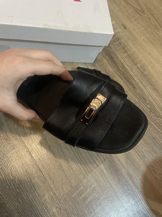 Шльопки з натуральної шкіри