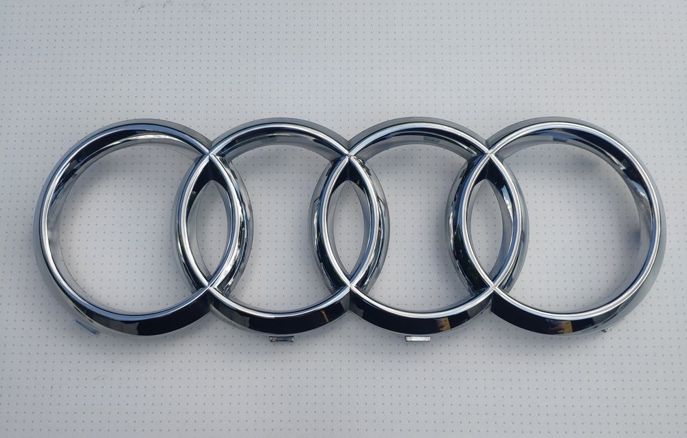 Емблема AUDI значок Оригінал