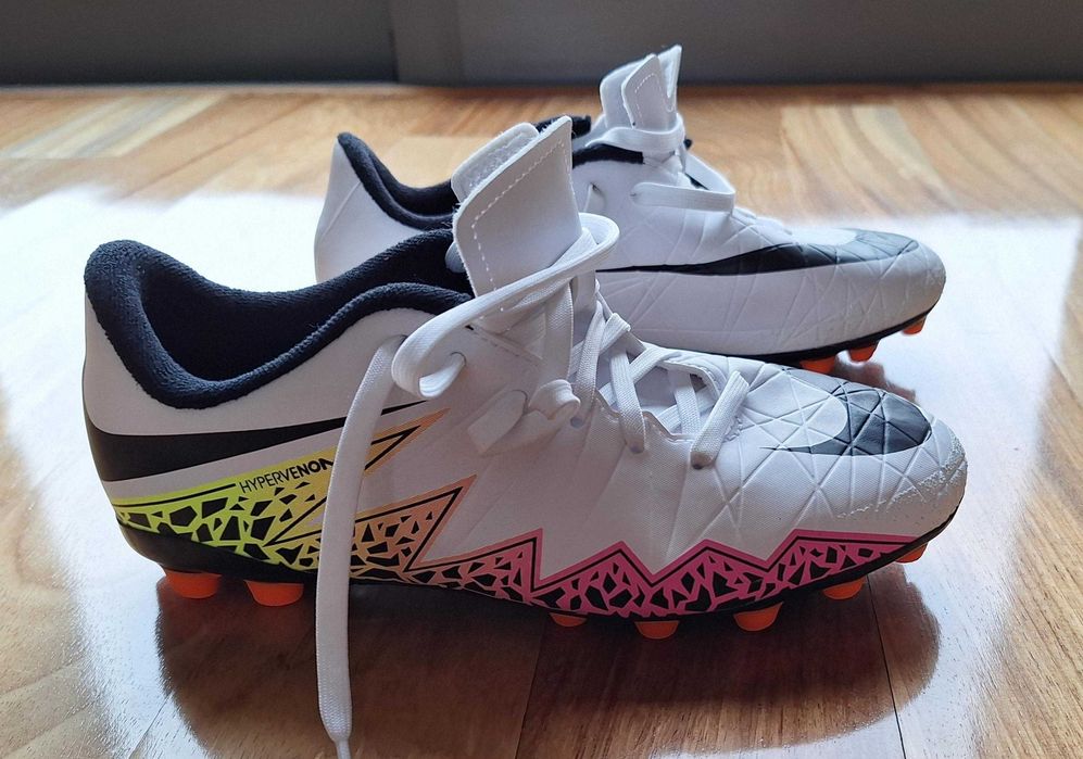 Chuteiras Futebol NIKE para criança