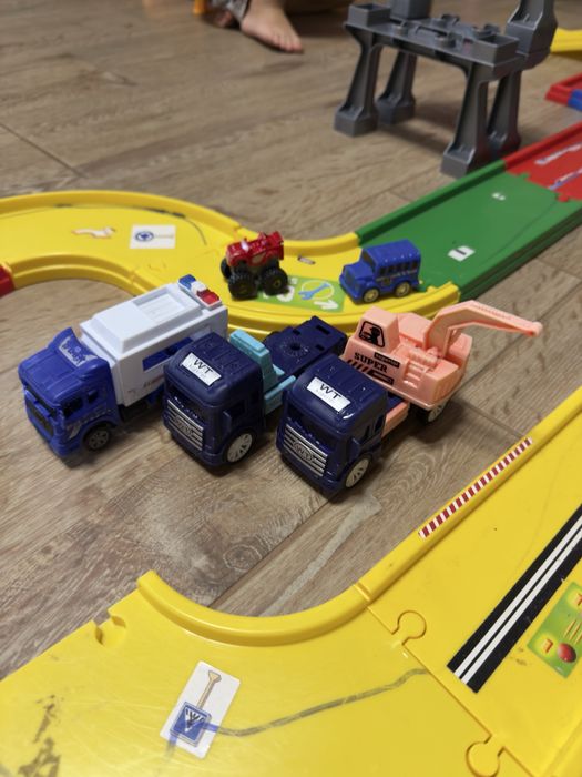 Продам трек Wader дорога