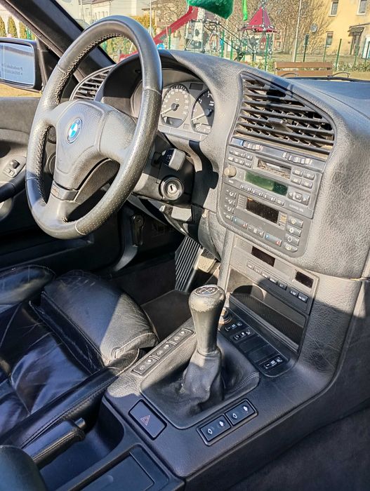 Radio na kasety BMW Business RDS ORI BMW E36 Z3 E34 E32 E31 E30 E24