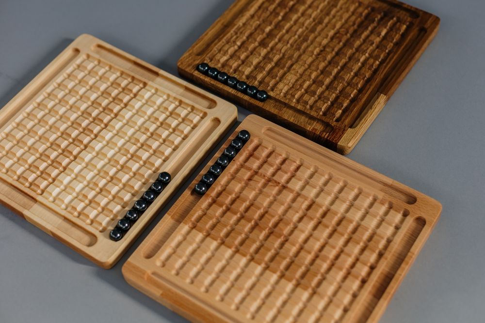 Настільна  дерев'яна гра "Магнітний бій" Магнітні шахмати, шахи.