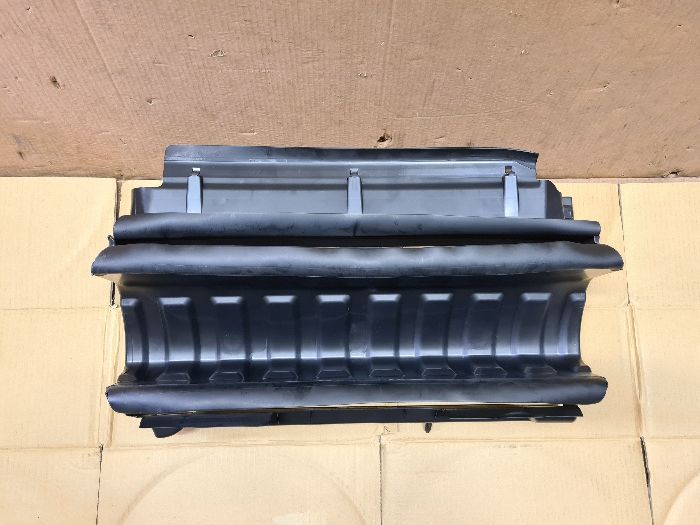 Kierownica powietrza łąpacz wlot pas przód RANGE ROVER SPORT L320 NOWA