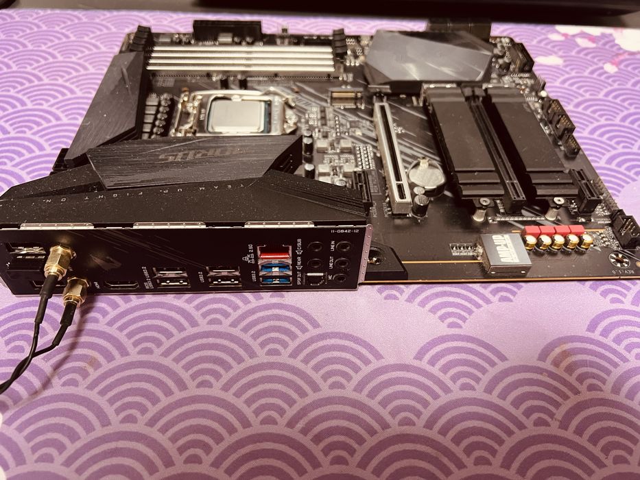 Материнская плата  Gigabyte Z490 AORUS Elite