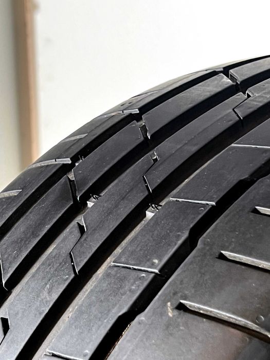 Pneus Hankook Ventus iON Evo - 235/40/19 - Como NOVOS