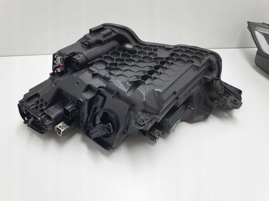 Audi e- tron 4ke matrix led фара ліва права передні