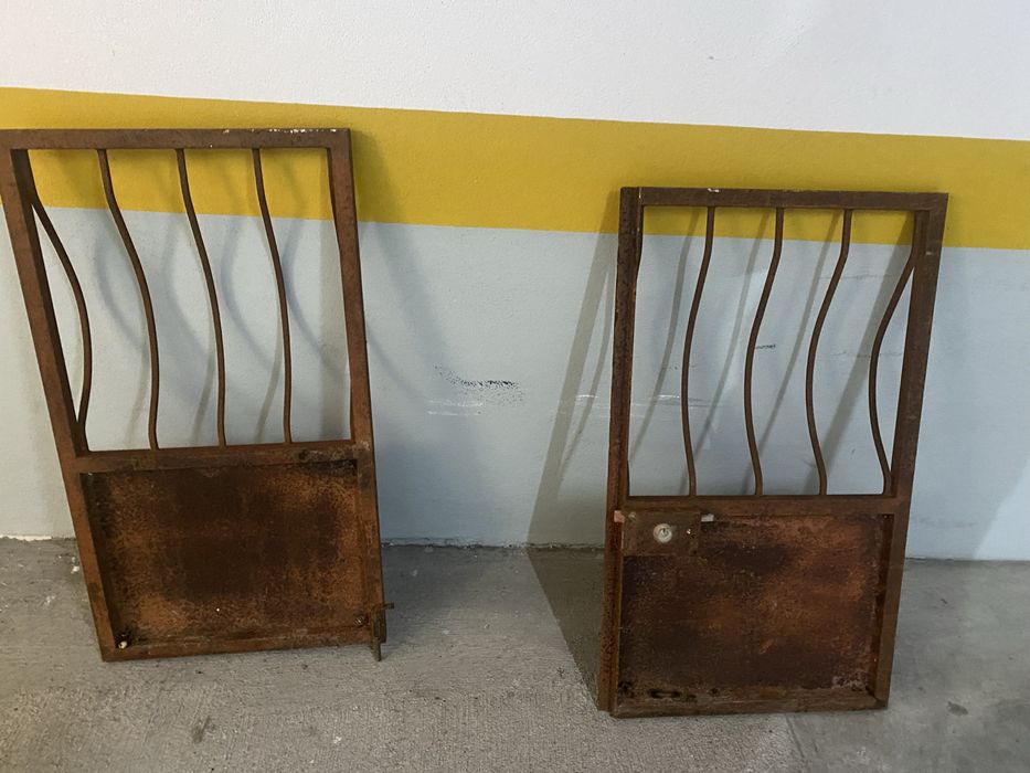 Portoes /novos ,nunca usados falta pintar