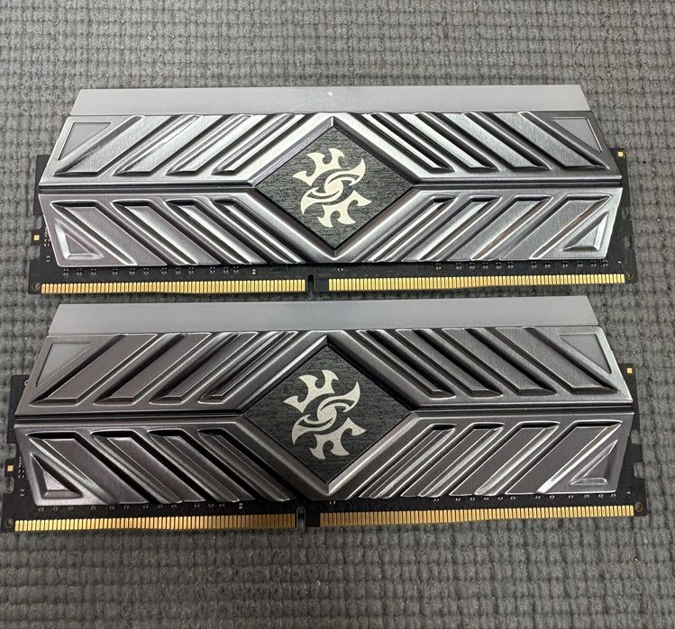 XPG 16GB (2X8GB) 3200Mhz CL16 RGB