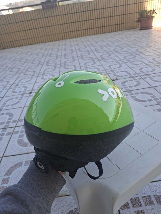Bicicleta infantill c/ capacete