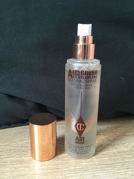 Charlotte Tilbury Airbrush Flawless Setting Spray