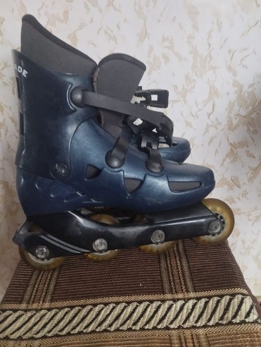 роликовые коньки Rollerblade.